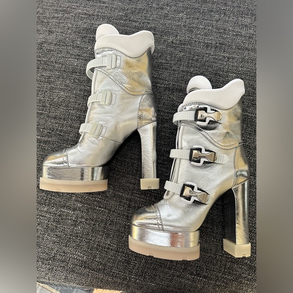 Casadei Authentic Silver boots - Picture 4 of 7